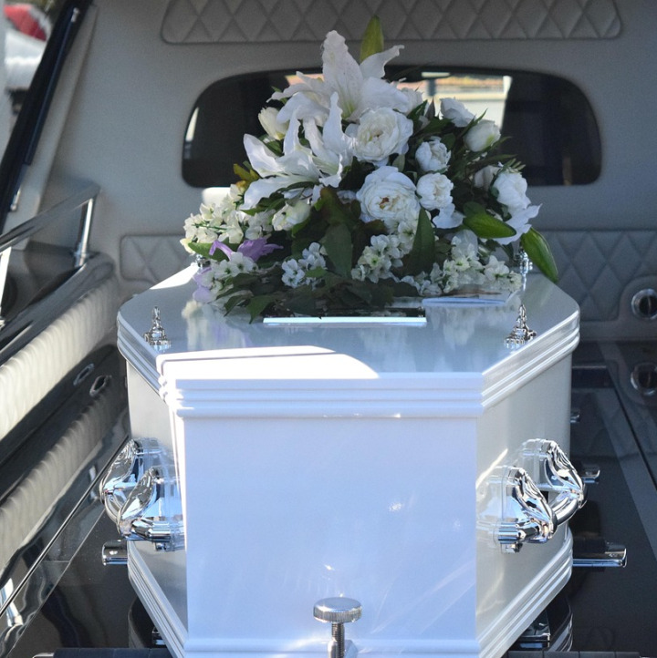 funeral vehicle hearse